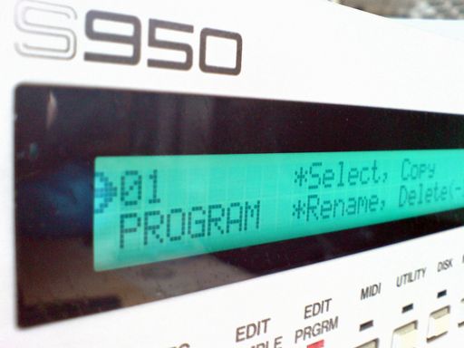 AKAI S950 Backlight mit freundlicher Genehmigung von Jörg Mrowietz